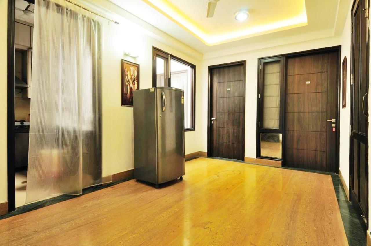 อาร์อาร์ เรสซิเดนซี Hotel เดลี ภายนอก รูปภาพ