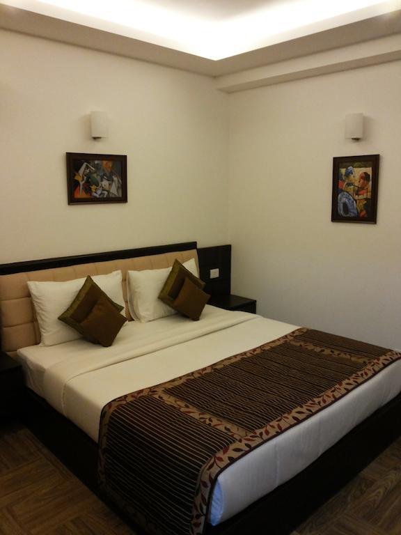 อาร์อาร์ เรสซิเดนซี Hotel เดลี ห้อง รูปภาพ