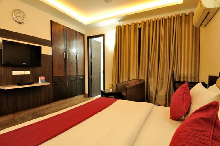 อาร์อาร์ เรสซิเดนซี Hotel เดลี ภายนอก รูปภาพ