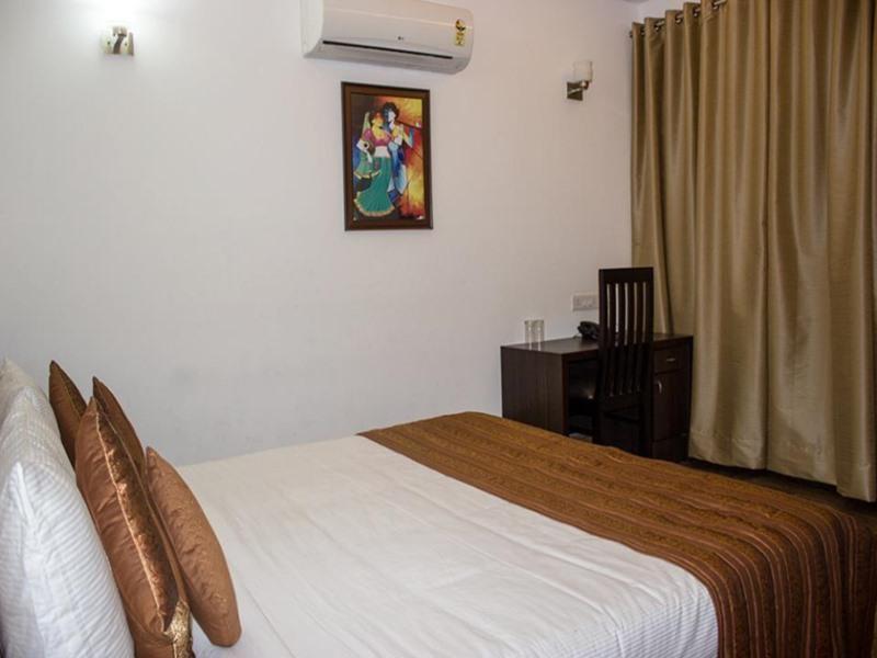 อาร์อาร์ เรสซิเดนซี Hotel เดลี ภายนอก รูปภาพ