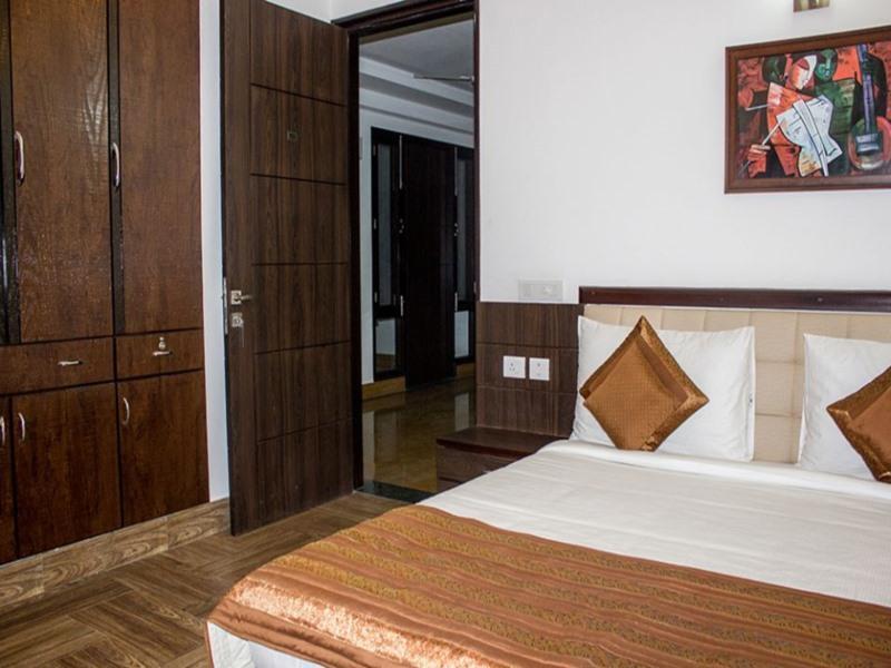 อาร์อาร์ เรสซิเดนซี Hotel เดลี ภายนอก รูปภาพ